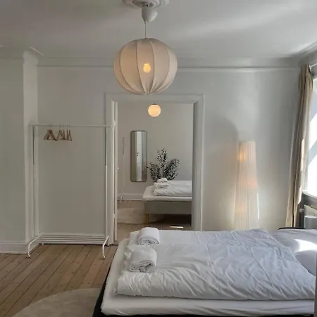 Bright - In Heart Of Amager Apartment *