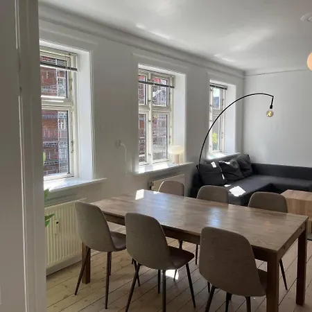 Bright - In Heart Of Amager Lejlighed *